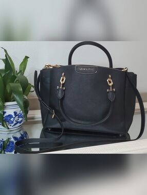 96◼️MICHAEL KORS ROCHELLE LG SATCHEL